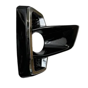 Fog Lamp Surround (FR) Toyota Hilux 18-20